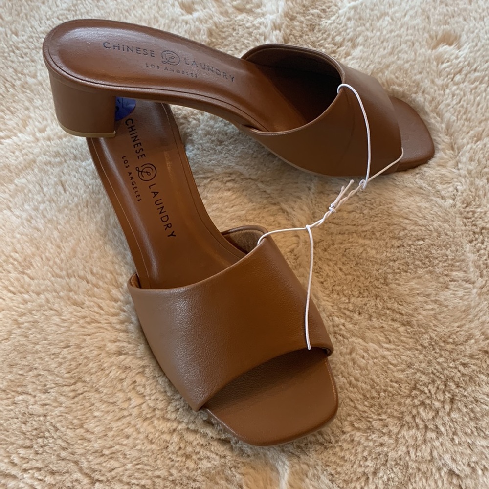 Chinese laundry sandals.